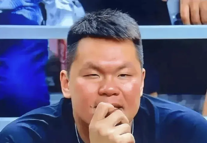 方签了保密, 加上卫冕冠
